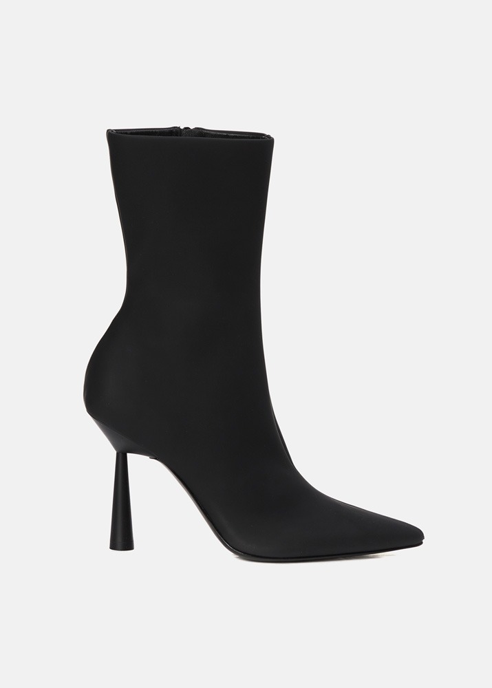 GIA COUTURE _ ROSIE 7 Black Ankle Boot In Matte Rubberized Eco Leather Heel