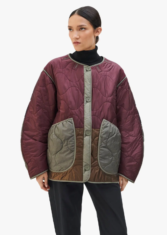 [MARFA STANCE] Reversible Patchwork Quilt Wine